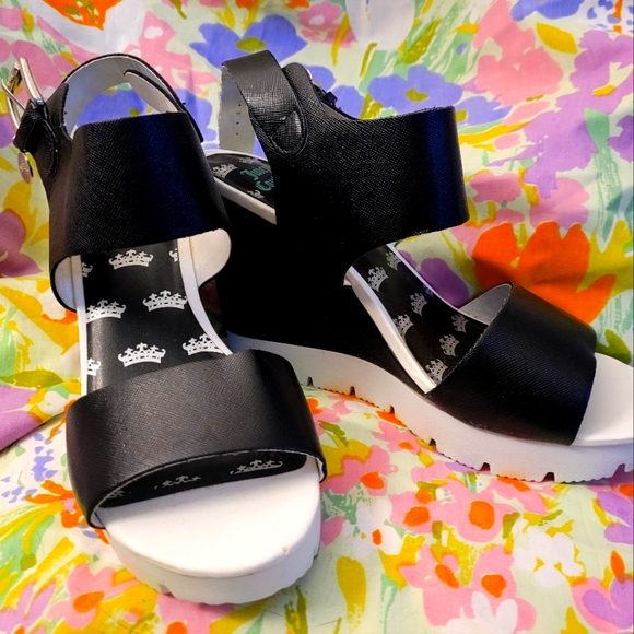 Juicy Couture Trish Wedges Heels - Picture 9 of 10